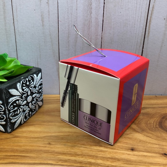 Clinique Ornament Set Beauty Bauble - Picture 2 of 7